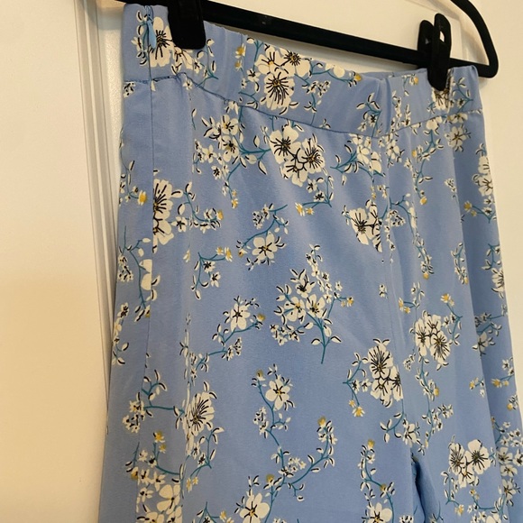 Amaryllis x Dani Austin ⭐️ never worn - Picture 4 of 8